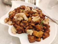 酱爆桃仁鸡-北京圆山大酒店·餐厅