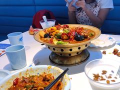 天山乌梅大盘鸡-疆遇·新新新新的新疆菜(万达店)