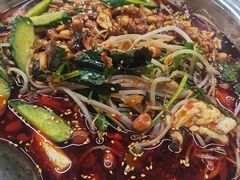 -周良天山牛杂城(天山路总店)