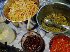 酸笋-莫老爷·正宗桂林米粉(南油店)