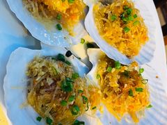 -三亚火车头万人海鲜广场