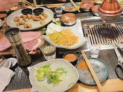 -臻牛烤肉