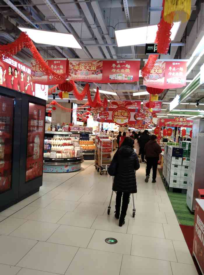 活动价格比较实惠满满两大罐分上海宝山区永辉超市图片逛商场超市图片