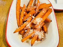 -Tube station站点比萨(王府井百货店)