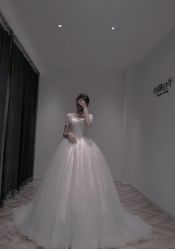 点击看大图 -予白婚纱礼服馆