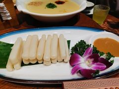 -老滇山寨•云南特色菜•地方菜•民族风情歌舞表演(世纪金源店)