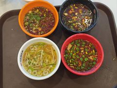 -乡党臊子面(丰庆公园店)