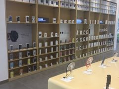 -华为授权体验店(中山公园来福士)