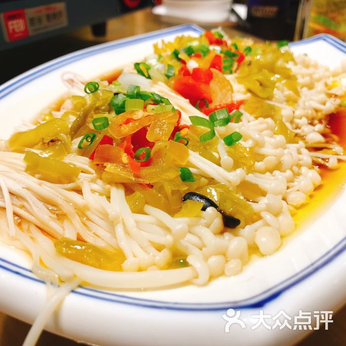 猪大厨酱椒金针菇图片-北京湘菜-大众点评网