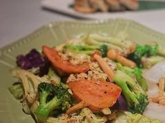 黑松露椰子油炒杂菜-闻见中国海南菜(K11店)
