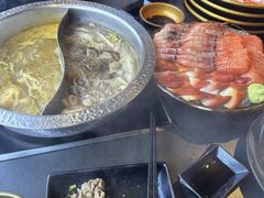 -牛武士寿喜烧·和牛火锅自助(全球首店)