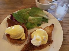 -Common Table · Brunch & Coffee