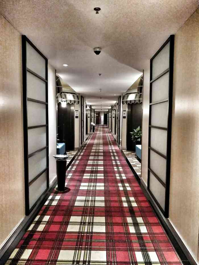 蓝雀艺术酒店(市桥地铁站店)