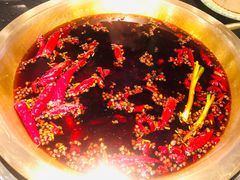 红汤锅底-潮火锅·麻辣牛肉火锅(观音桥方圆·LIVE店)