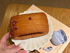 -VERIE BAKEHOUSE