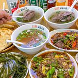 西安城墙下🈶️点东西，