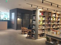 -魔方城市书房(中街益田店)