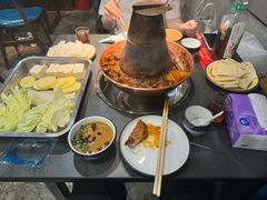 -超越炭火牛蛙火锅鸡(河东店)