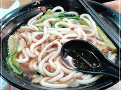 -丽虹云南过桥米线(兴工街店)