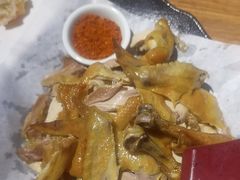 -头上红煨盐鸡·非遗院子餐厅