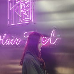 -Feel 羽毛接发