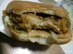 -麦当劳(外高桥DT店)
