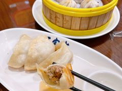 蟹粉锅贴-王家沙点心店(南京西路总店)