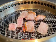 -铭牛烧肉·和牛海鲜自助(高新月牙湖店)