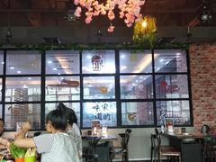 -烤圣自助美食音乐餐厅