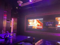 -温莎KTV(珠江路店)