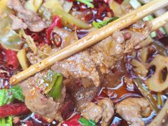 -有红鸡毛店·砂锅菜(抚琴夜市店)