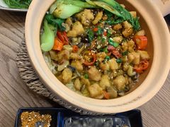 -煲仔皇腊味煲仔饭(经四万达店)