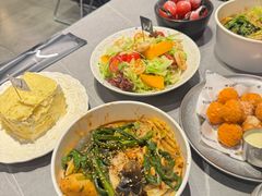 -W COLLECTIVE  DESSERT SHOP