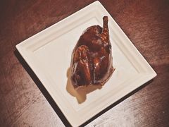 【晚市自助】红烧脆皮乳鸽-杭州JW万豪酒店-万豪中餐厅