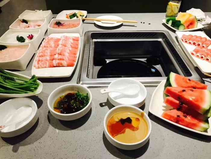 海底捞火锅(活力城店)-"长春这家店的装修,透露着淡淡的日系风格.