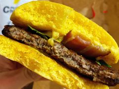 芝香牛牛月亮堡-麦当劳(百联西郊购物中心店)