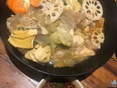 -万记麻辣烫国展总店