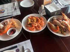 -荣誉国际酒店-云顶旋转餐厅