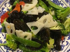 -东北农家小院(定西路店)