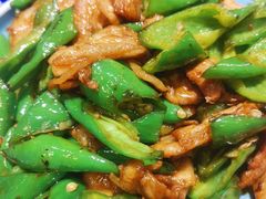 -新金手勺东北农家菜(太阳飘亮购物中心店)