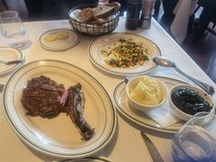 -Wolfgang’s Steakhouse 沃夫冈牛排馆(上海白玉兰广场店)