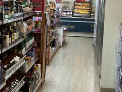 零售区-全家便利店(大连路二店)