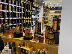 -雅典机场免税店