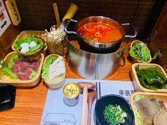 -独食火锅·半米屋台(直营总店)