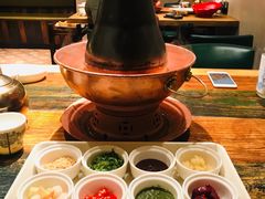 -额尔敦传统涮(公园西路店)