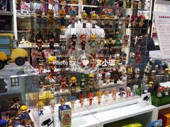 -泡泡玛特POPMART(蓝色港湾店)