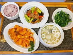 -臻康乃馨月子中心(集美店)