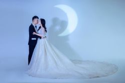 -角色婚纱摄影(中心店)