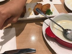 -必胜客(新中纬店)