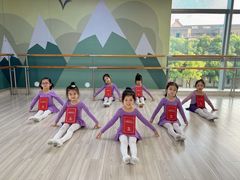 -小荧星艺校(浦东中环分校)